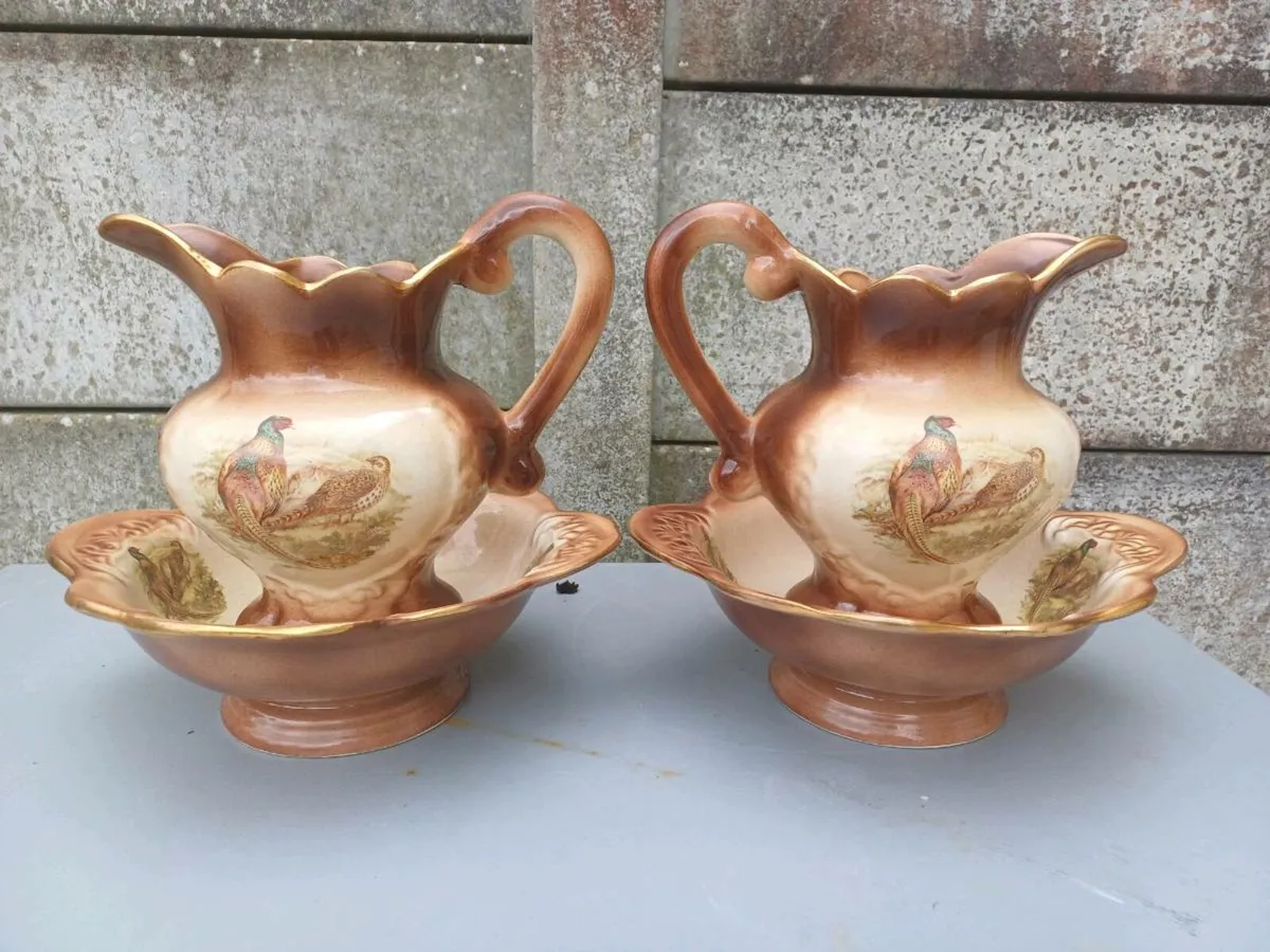 1940/50s Staffordshire Jugs & Bowls - Image 3