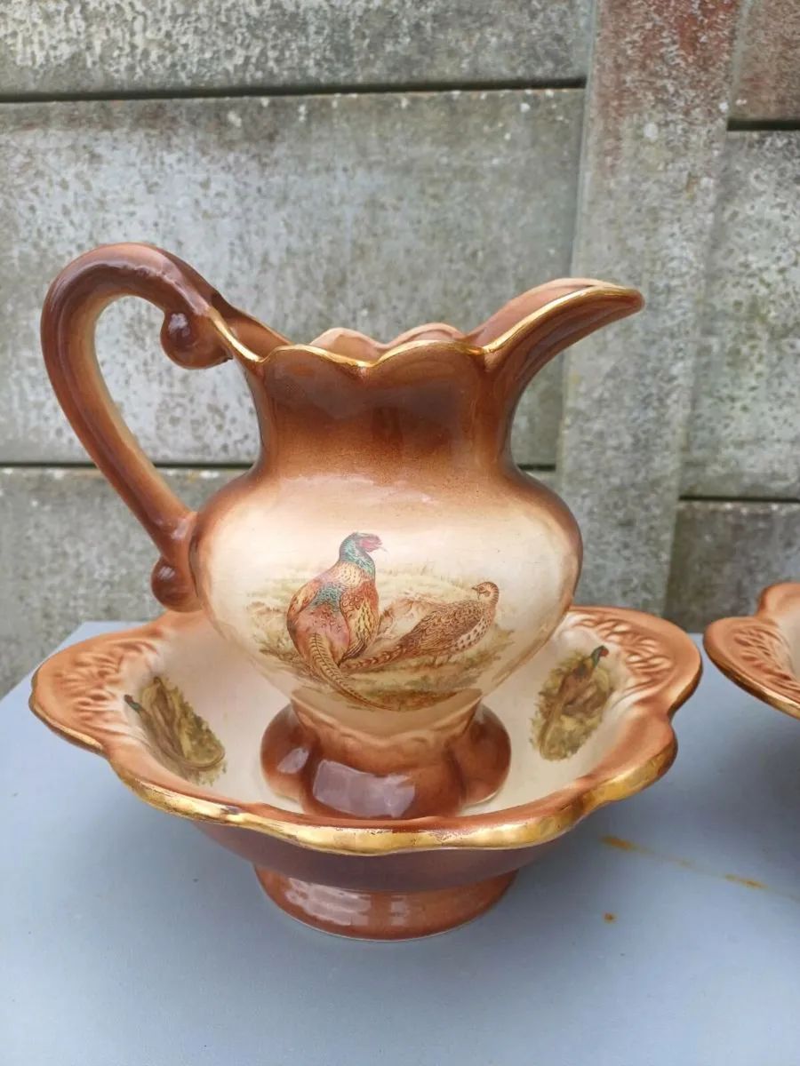 1940/50s Staffordshire Jugs & Bowls - Image 4