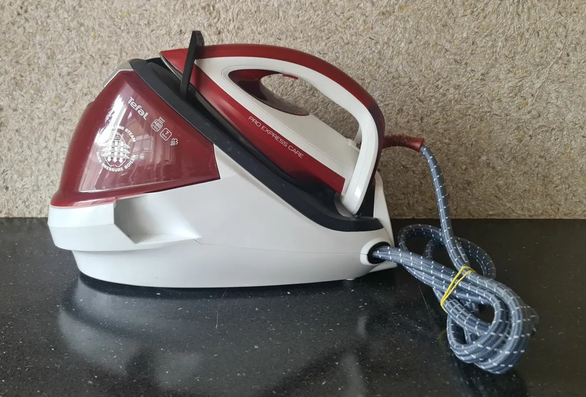 Tefal Express Care Steam Generator Iron with Anti- - Image 4