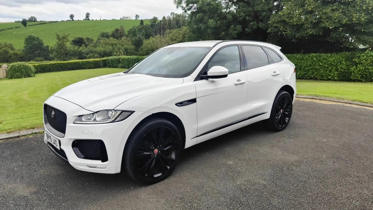 Jaguar F-Pace 2019 R Sport 2.0 Diesel - Image 1