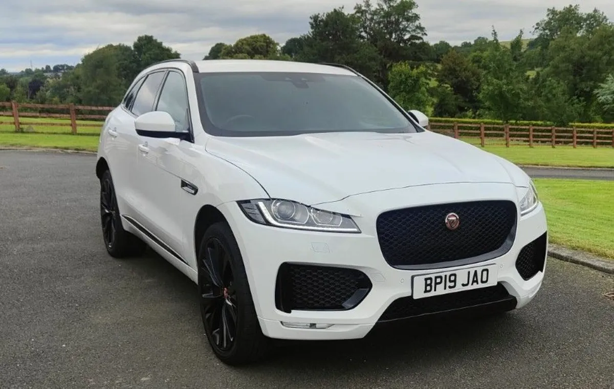 Jaguar F-Pace 2019 R Sport 2.0 Diesel - Image 4