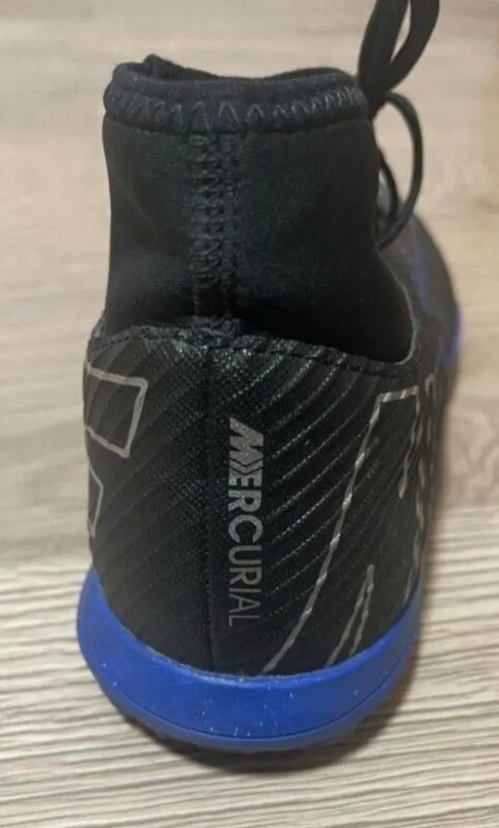 Nike mens astro football boots - Image 2
