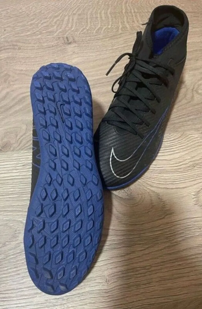 Nike mens astro football boots - Image 3
