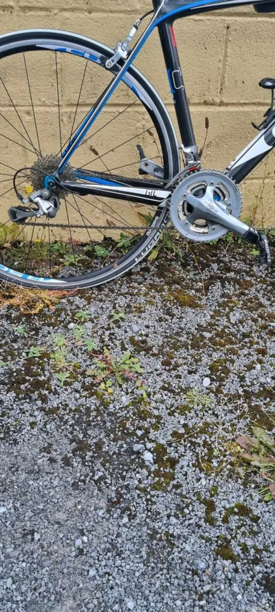 Cube Agree Carbon Fibre Road Bike - Image 4