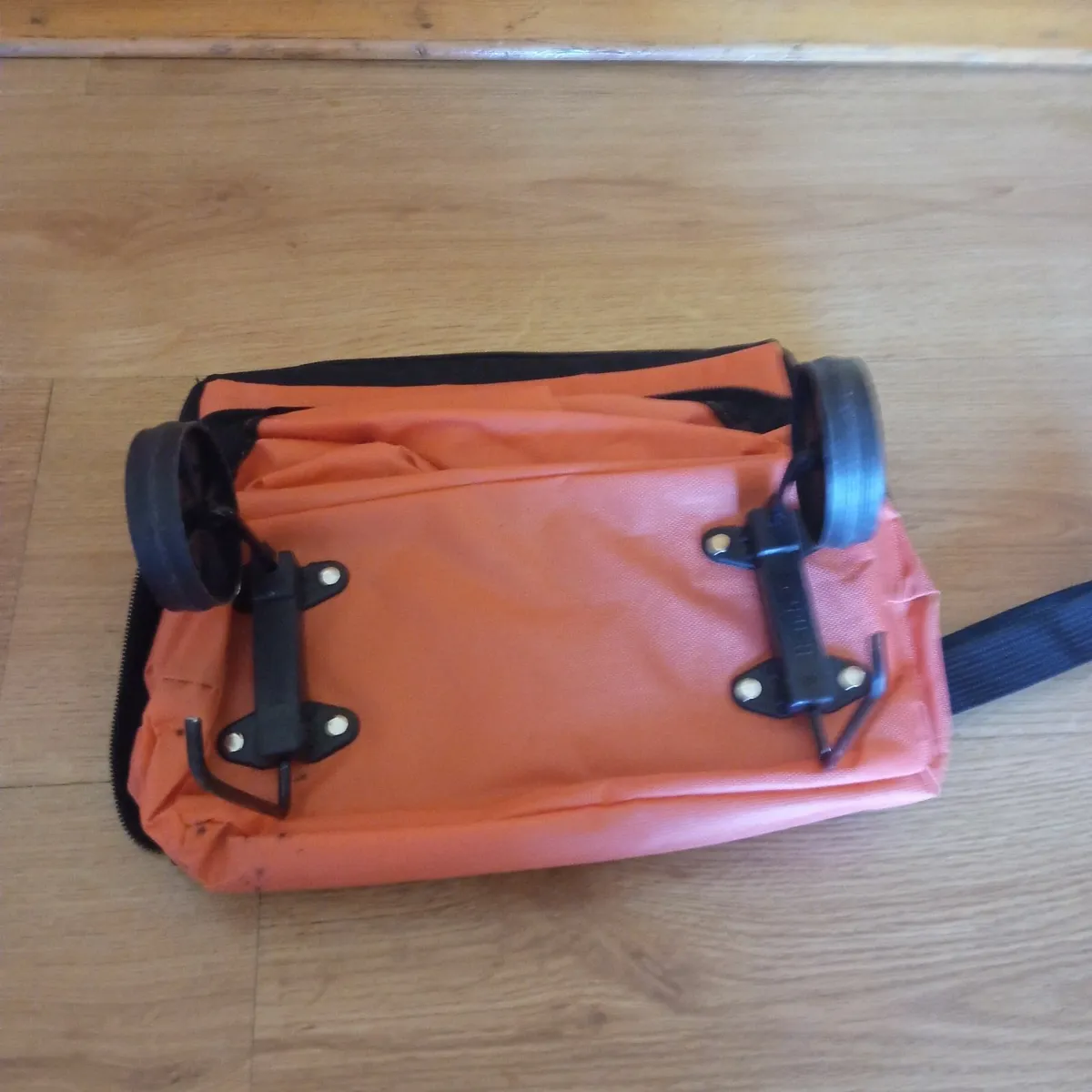Shopping Bag on Wheels - Image 3