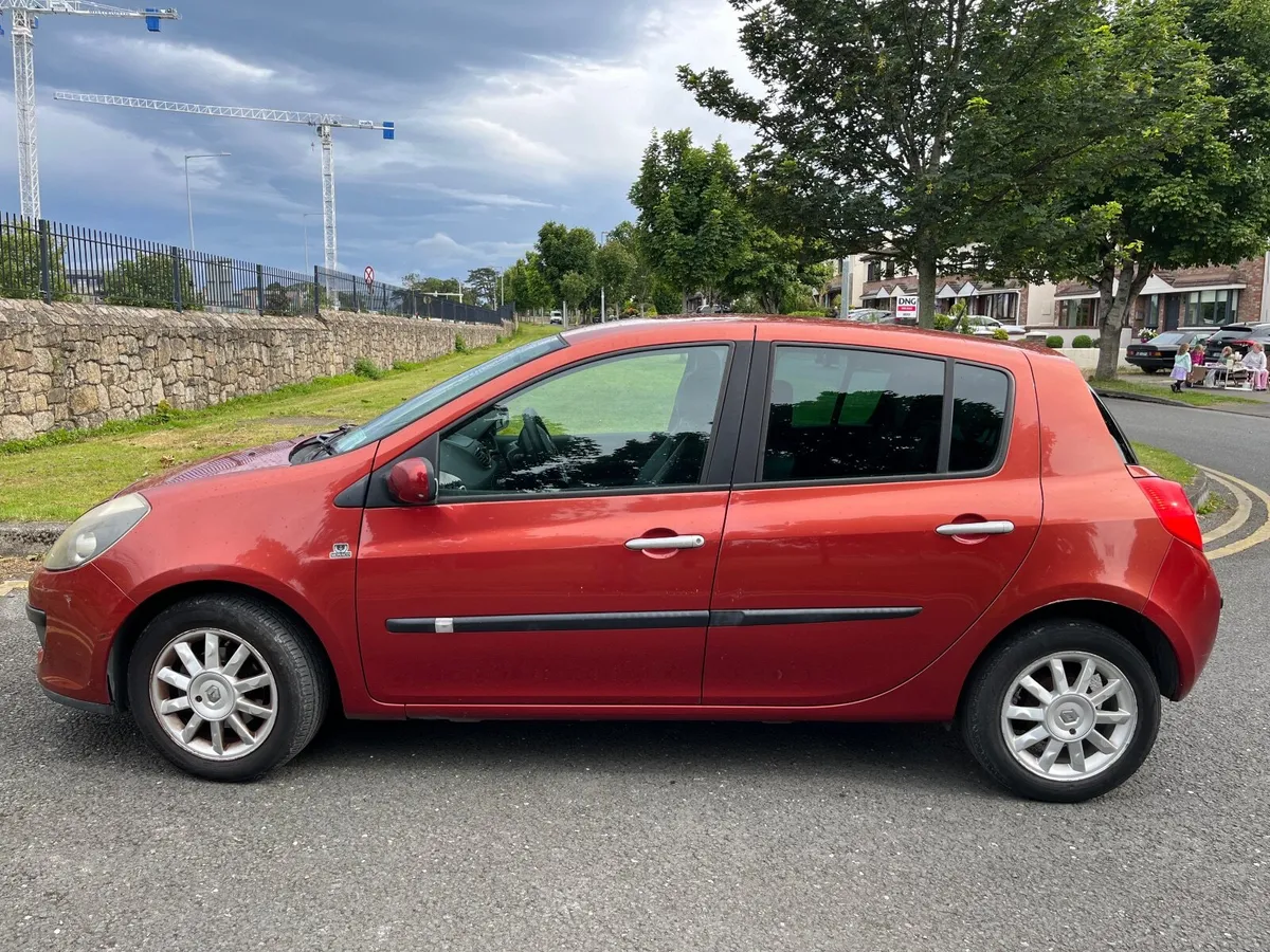 Renault Clio 2007 - Image 1
