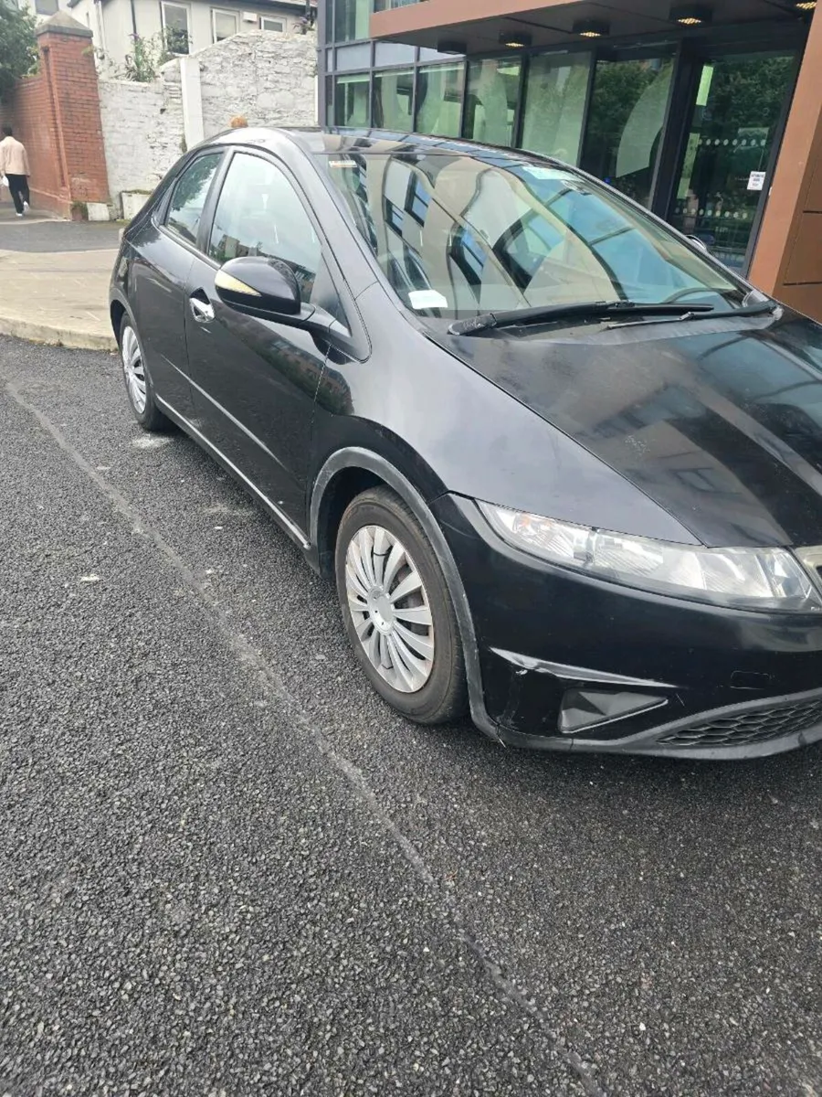 Car - Image 4
