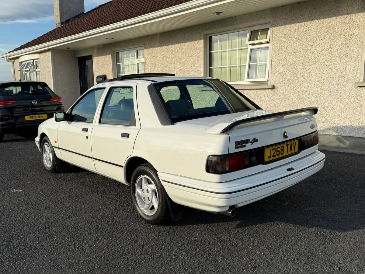 Ford Sierra ghia sapphire - Image 2