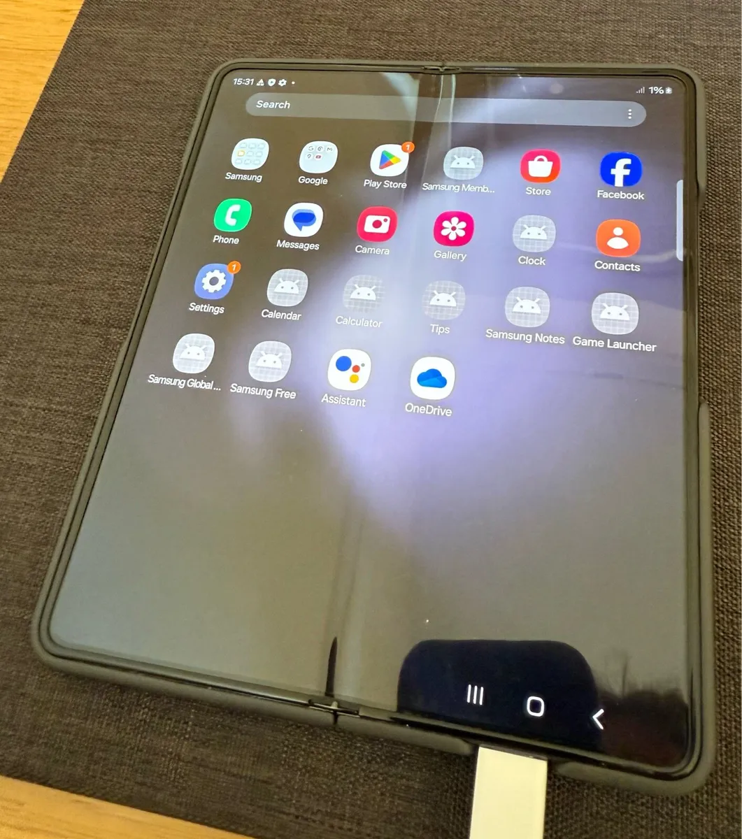 Samsung Galaxy Fold 5 - Image 3