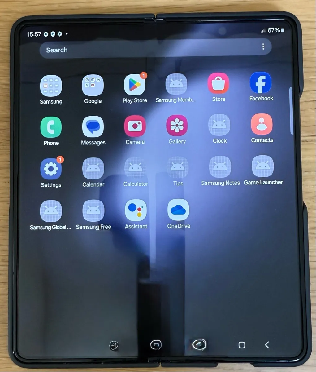 Samsung Galaxy Fold 5 - Image 4