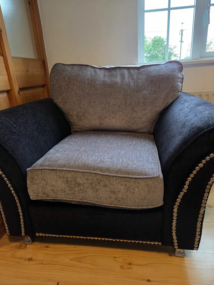 Sofa - Image 2
