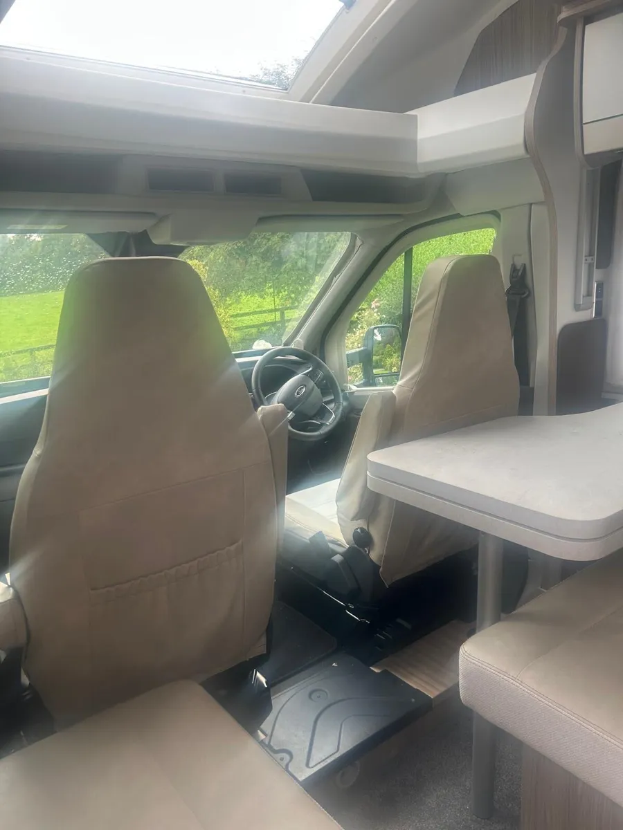 Camper Van - Image 3
