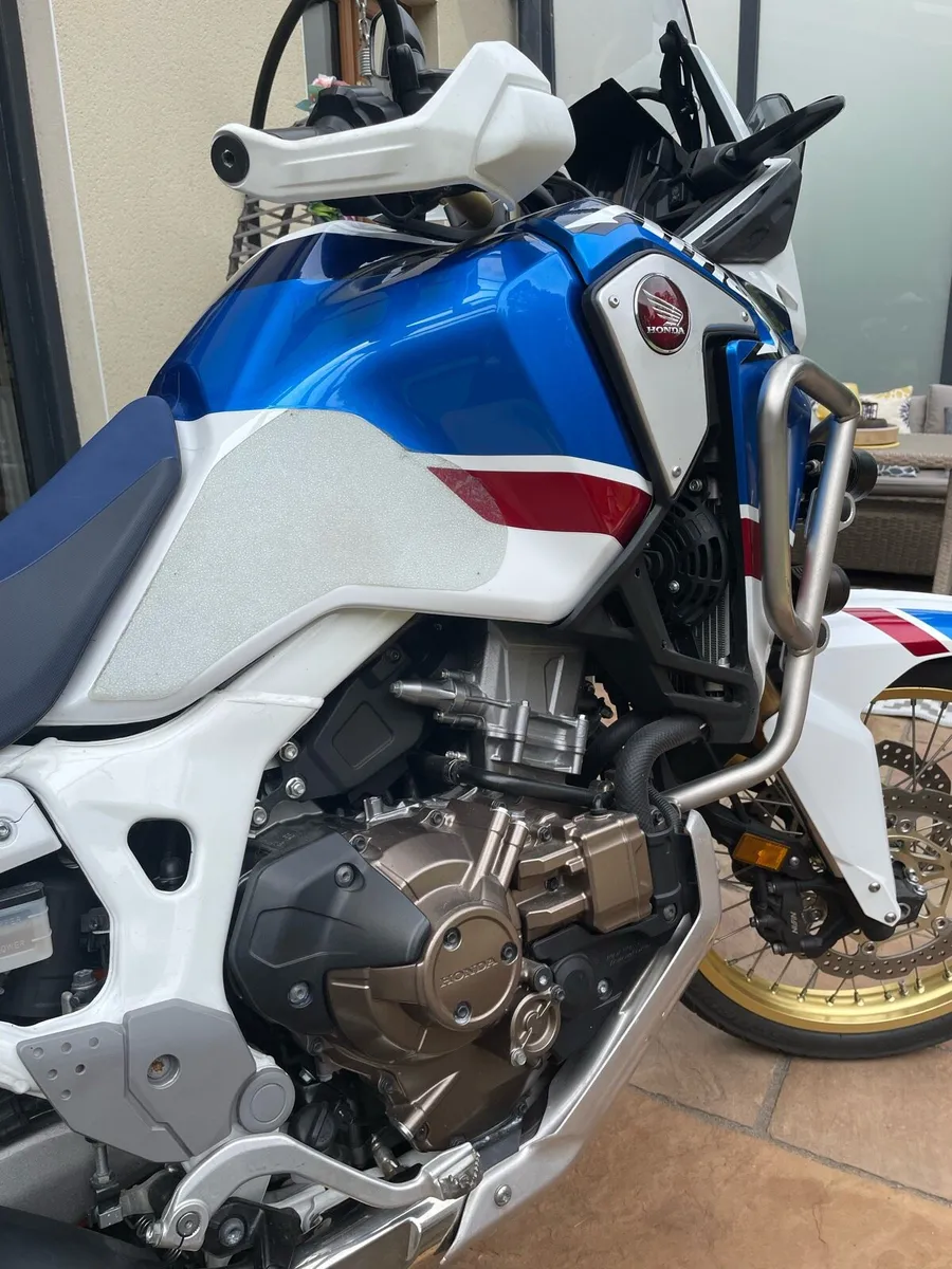 Motorcycle - Image 4