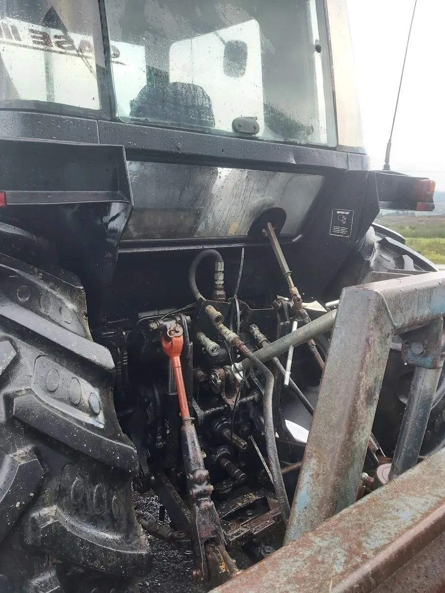 885 XL Case International - Image 3