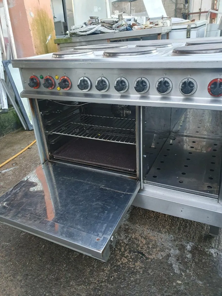 Cooker Oven Electric Commercial 6 Burner - Image 4