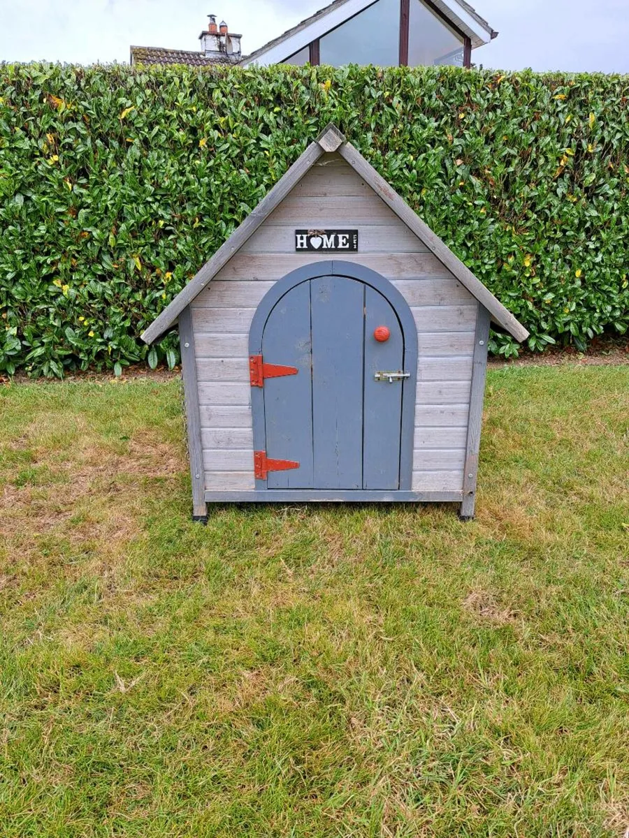 Dog house - Image 2