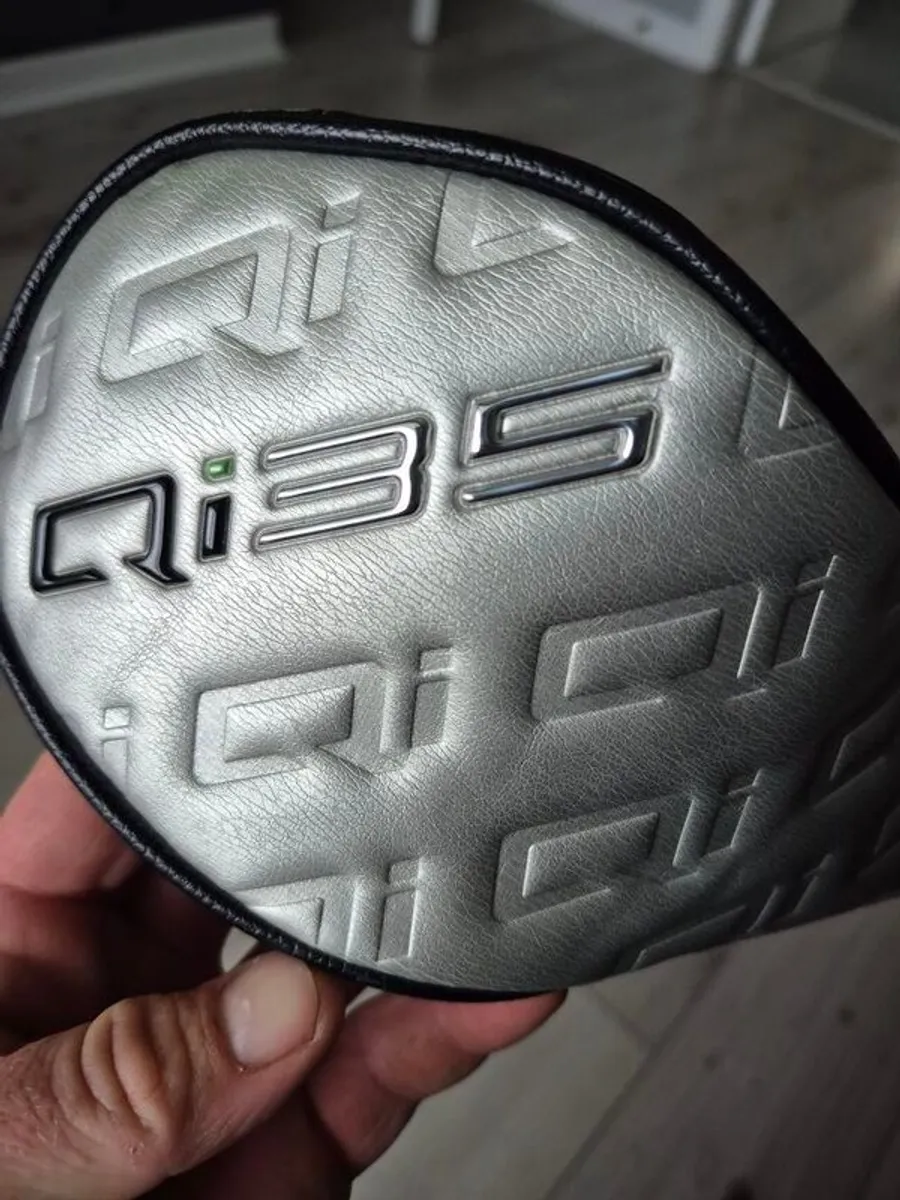 Taylormade Qi35 Tour 3 wood - Image 1