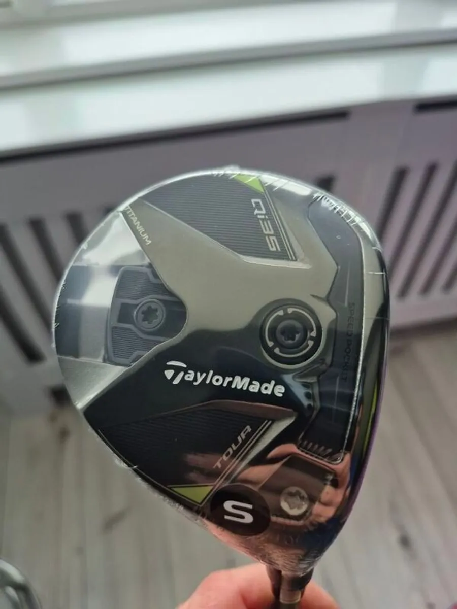Taylormade Qi35 Tour 3 wood - Image 3