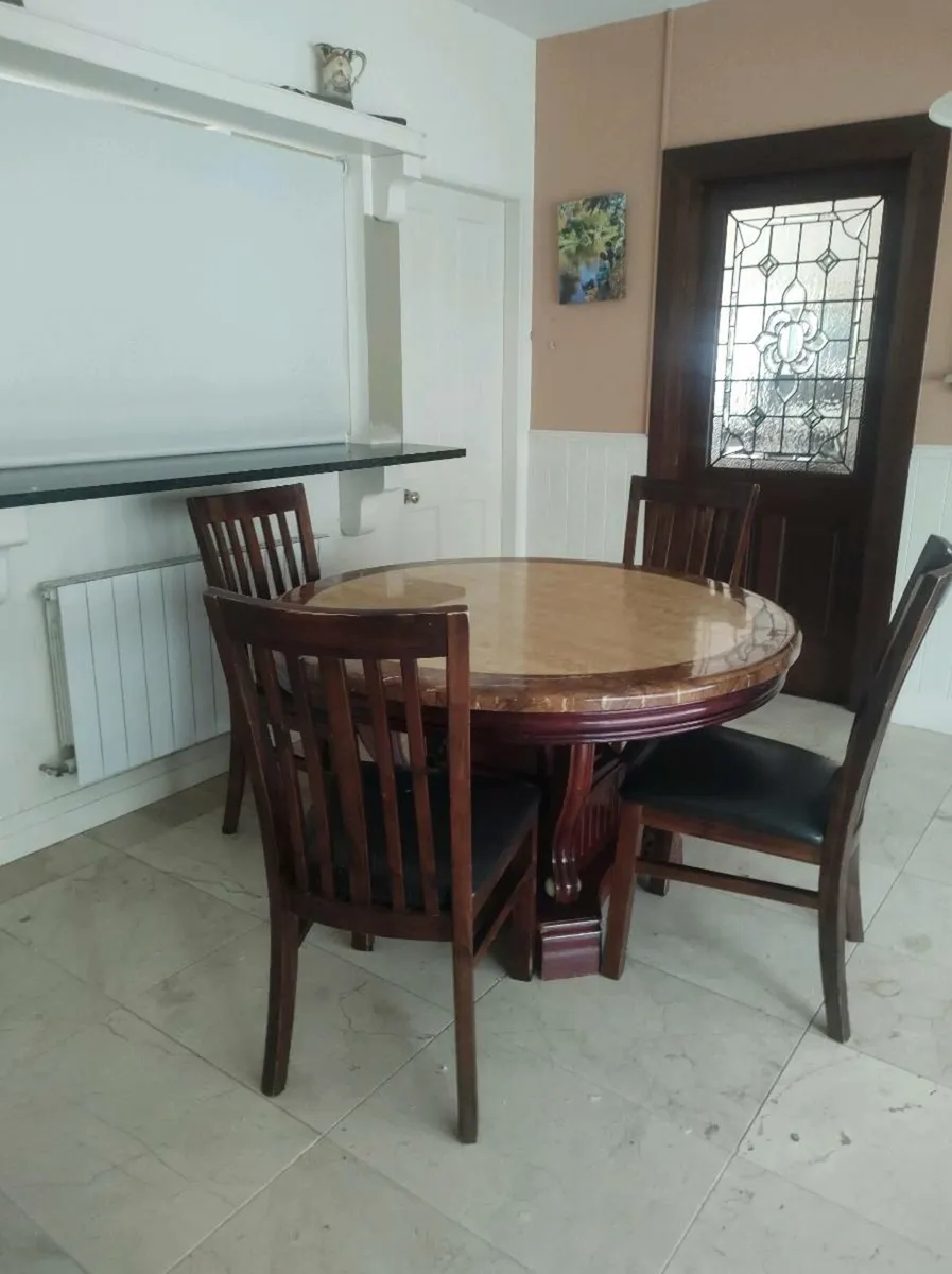 Table & Chairs - Image 2