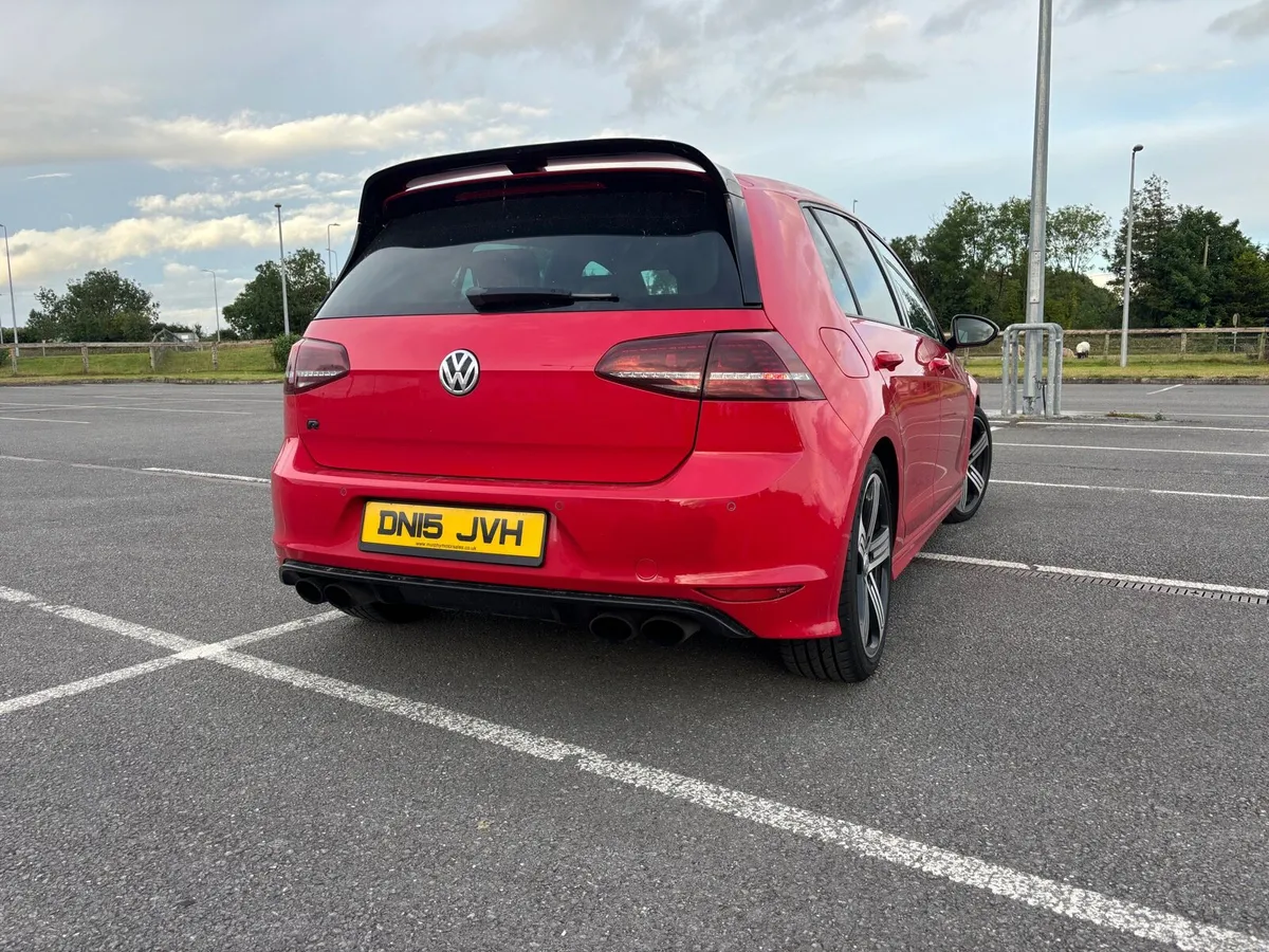Volkswagen Golf R - Image 3