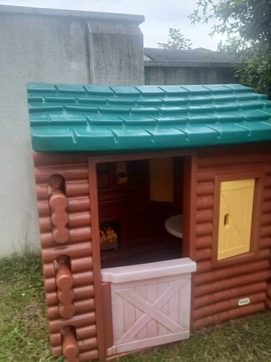 Little tikes log cabin - Image 4