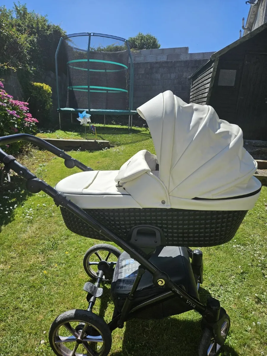 Baby Travel System - Image 3