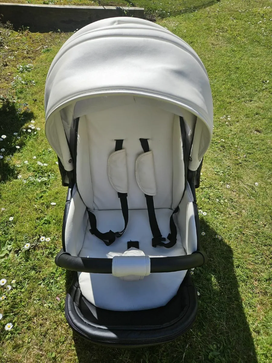 Baby Travel System - Image 4