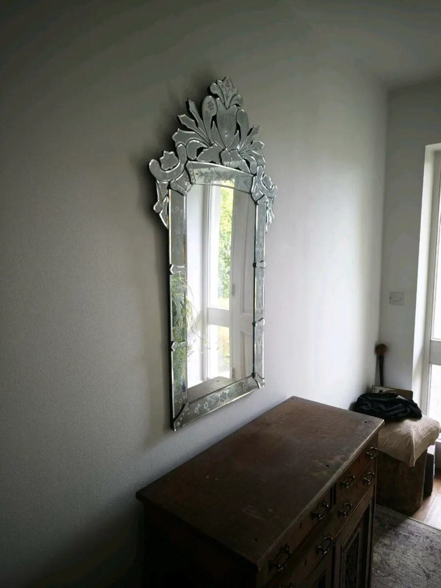 Mirror - Image 2