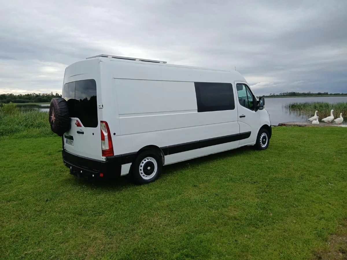 Camper Van Renault Master 2014 - Image 1