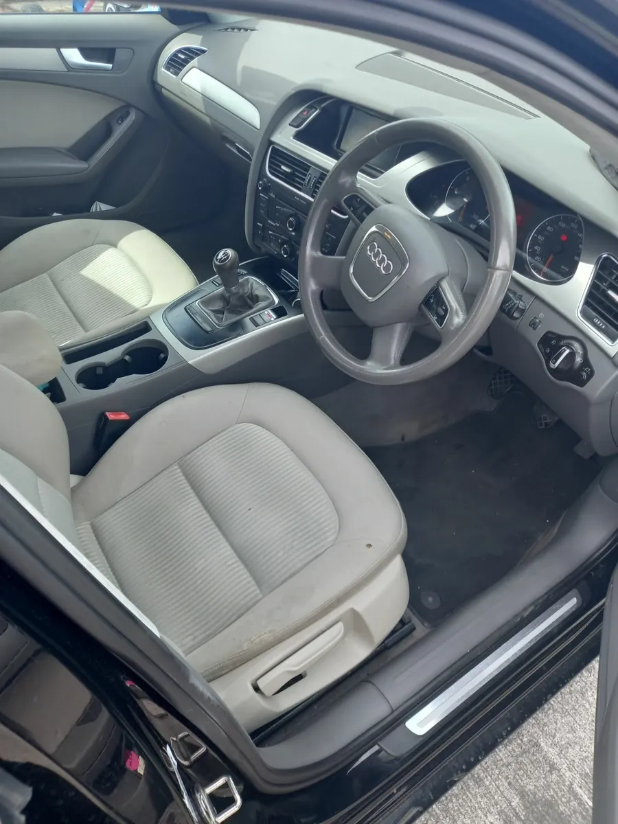 Audi A4 estate  avant - Image 4