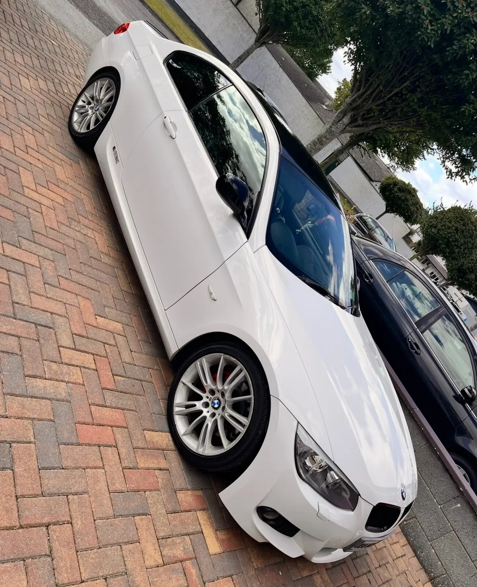 BMW 3-Series 2013 - Image 2