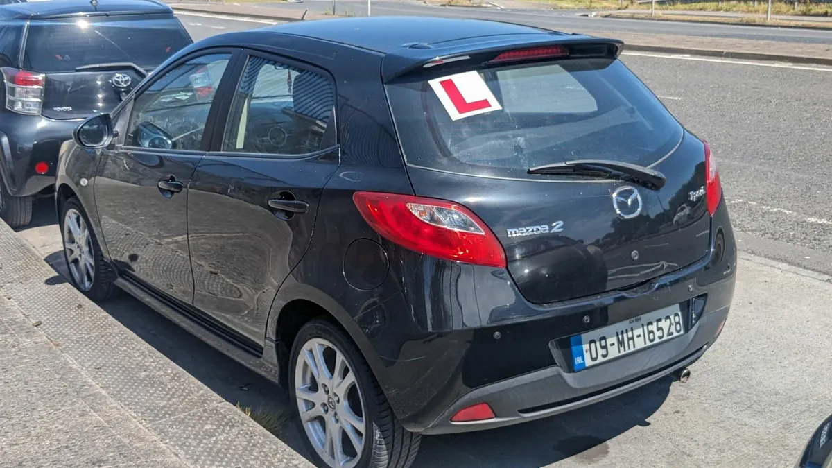 Mazda Mazda2 2009 - Image 1