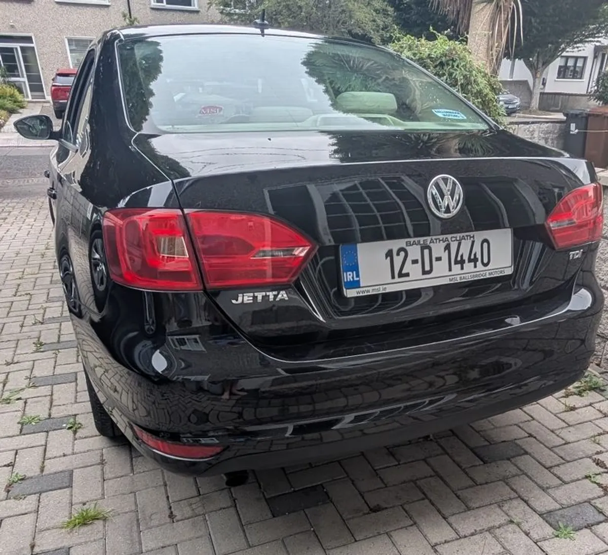 2012 Volkswagen Jetta - Image 2