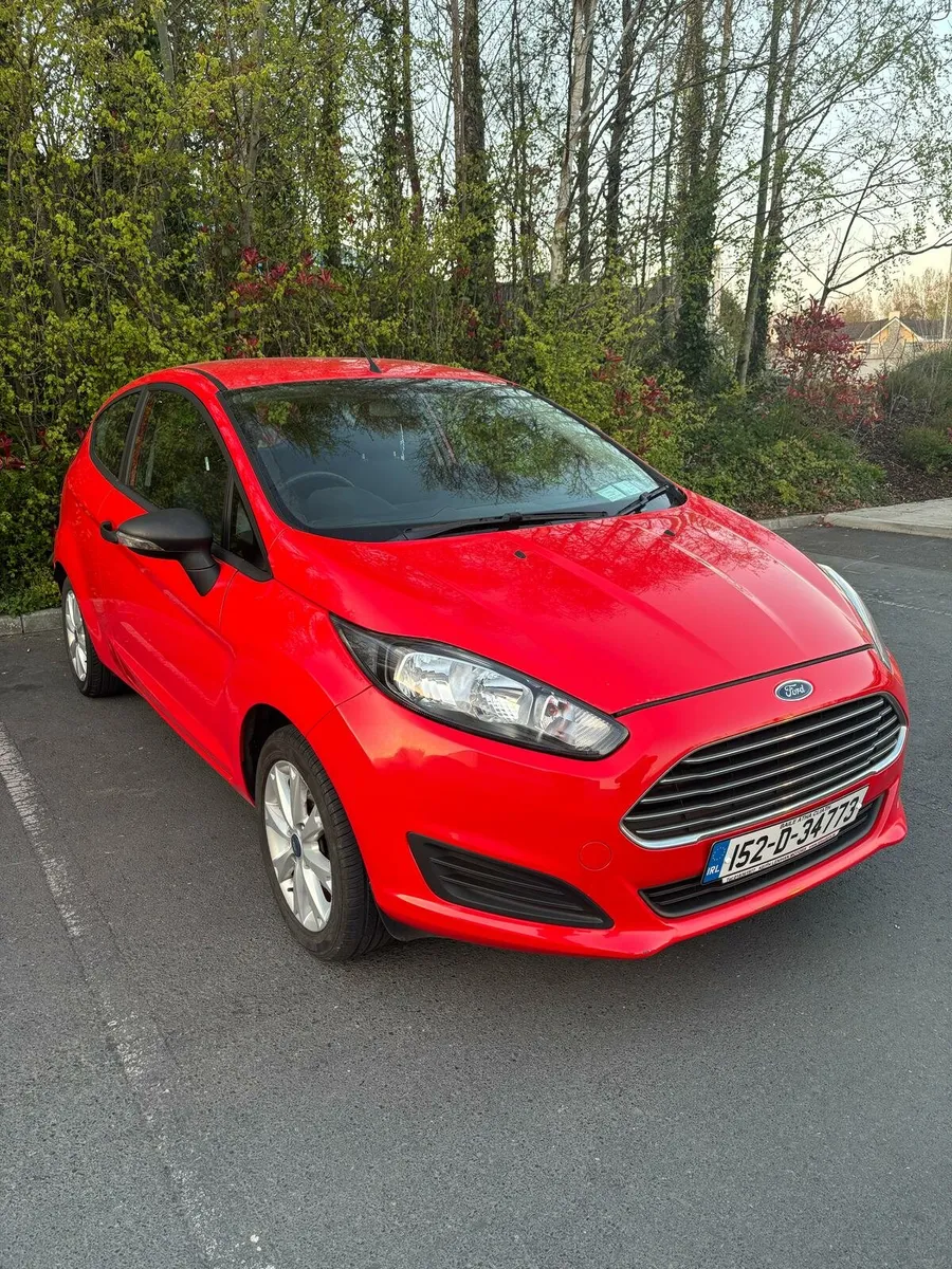Low mileage ford fiesta 2015 - Image 3