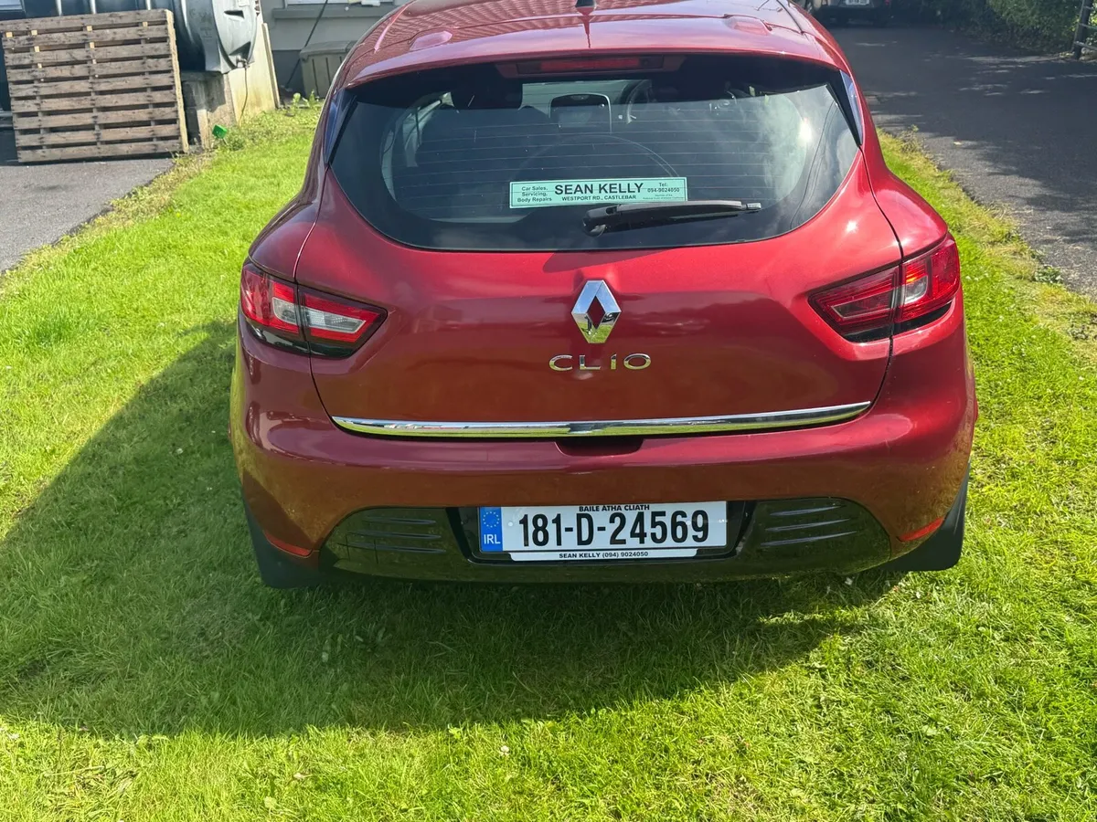 2018 Renault Clio - Image 2