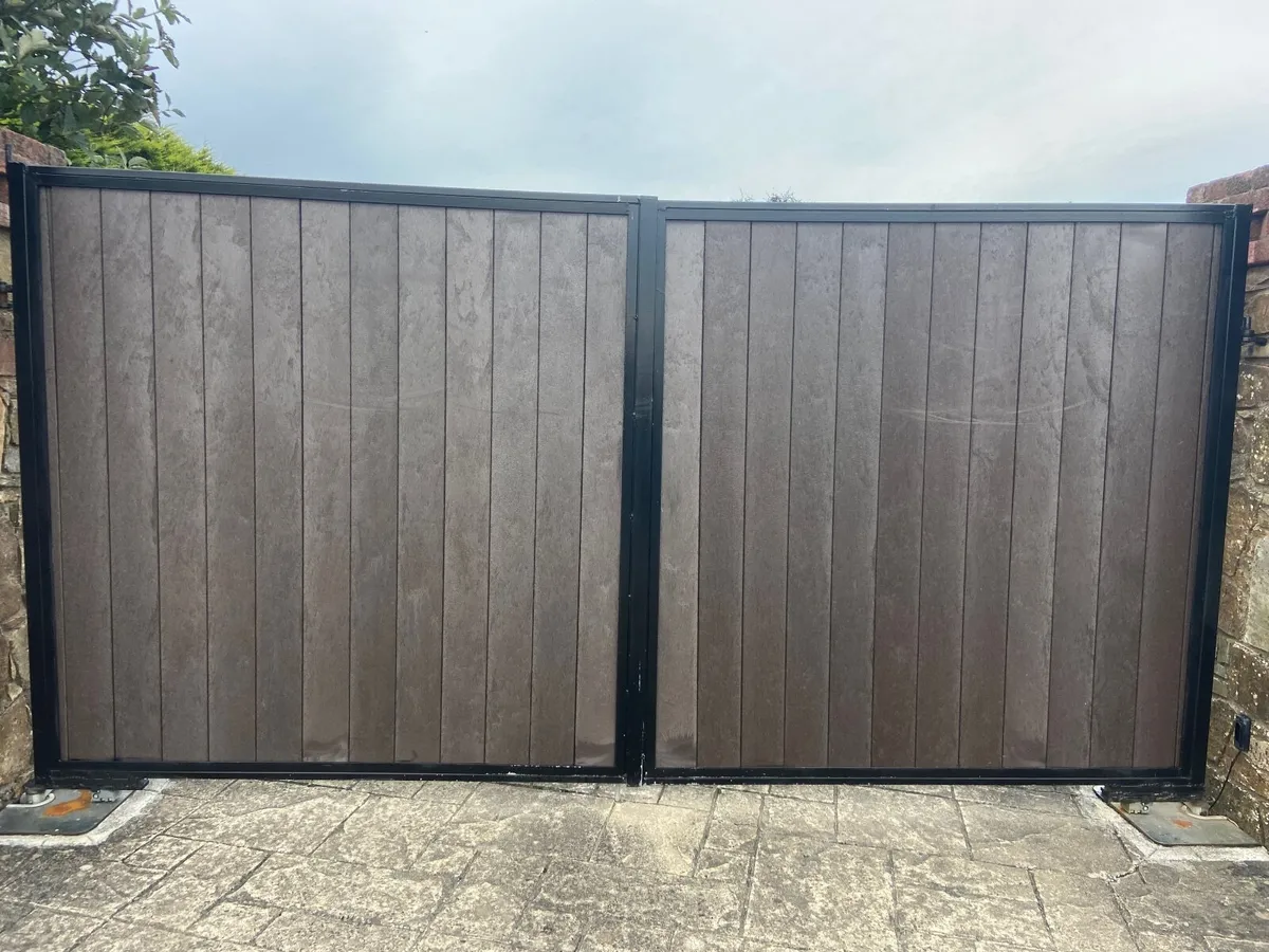 Composite Gates - Image 1