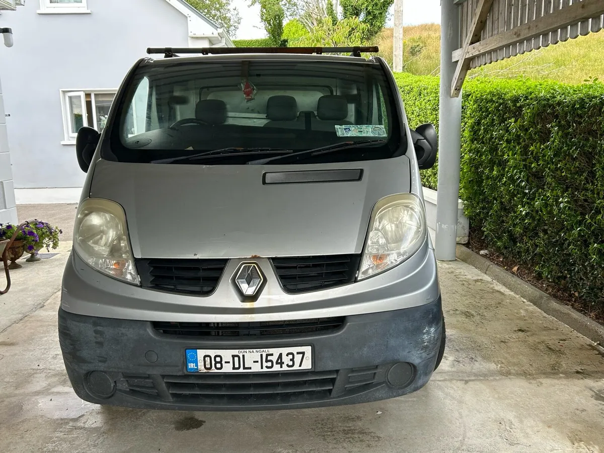 Renault trafic van - Image 2