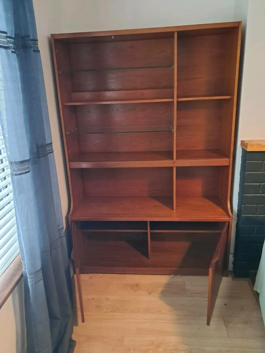 Miid century wall unit / sideboard / shelving - Image 2