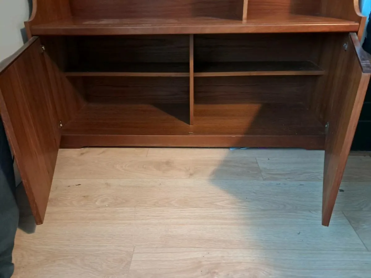 Miid century wall unit / sideboard / shelving - Image 3