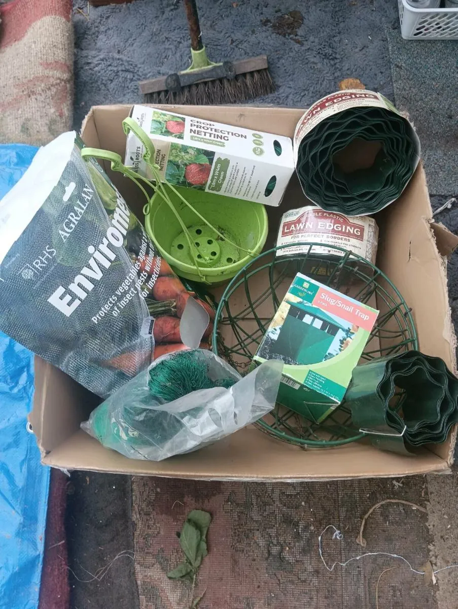 Selection of garden,bits all new 25 lot - Image 4