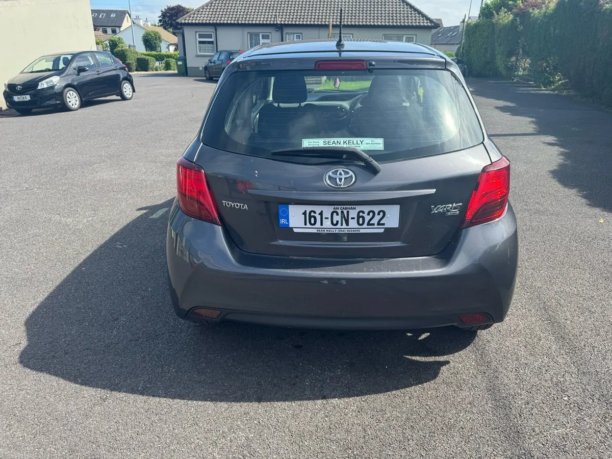 2016 Toyota Yaris Luna - Image 1