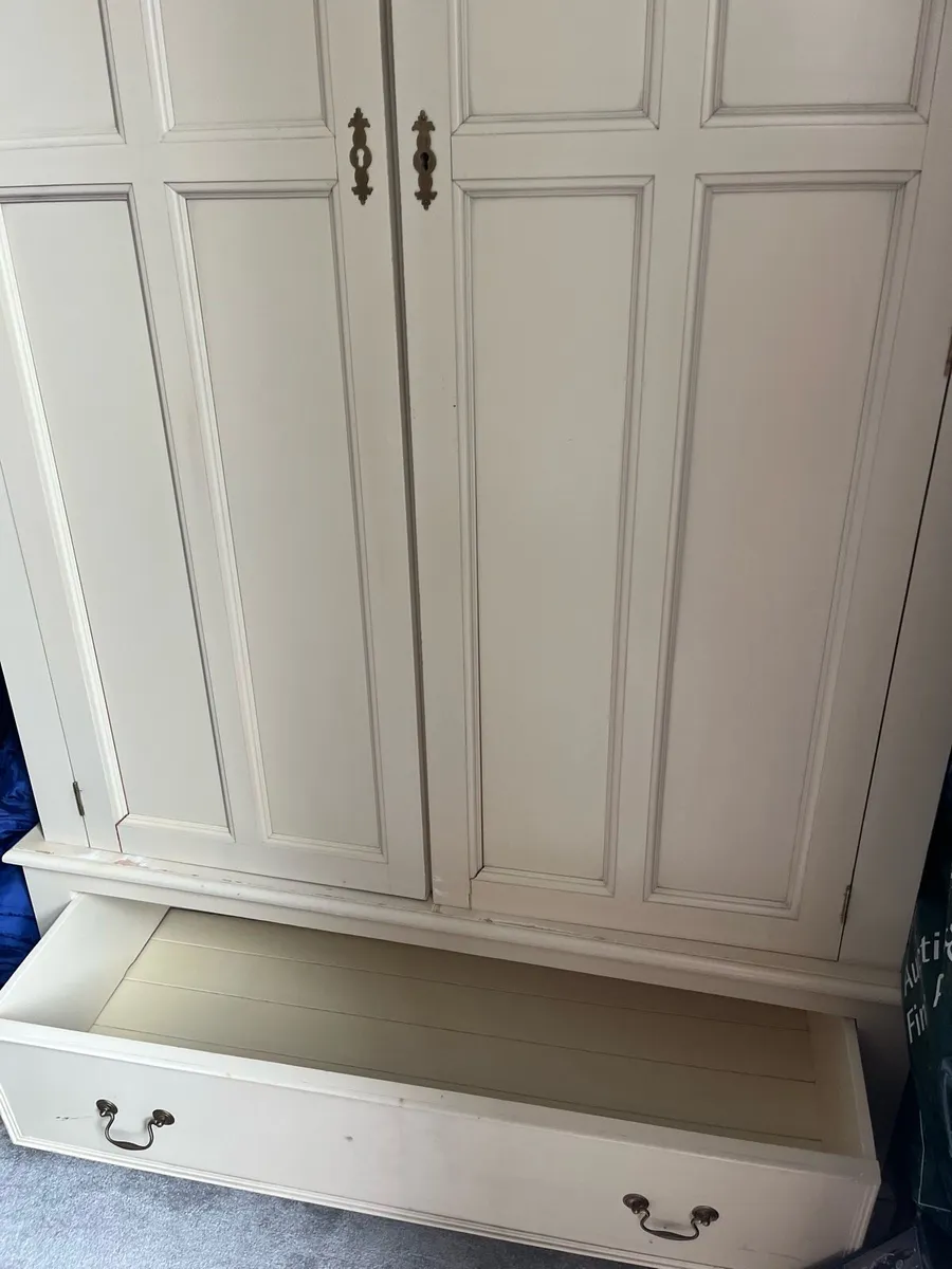 Shabby chic solid cream wardrobes x 2 - Image 2