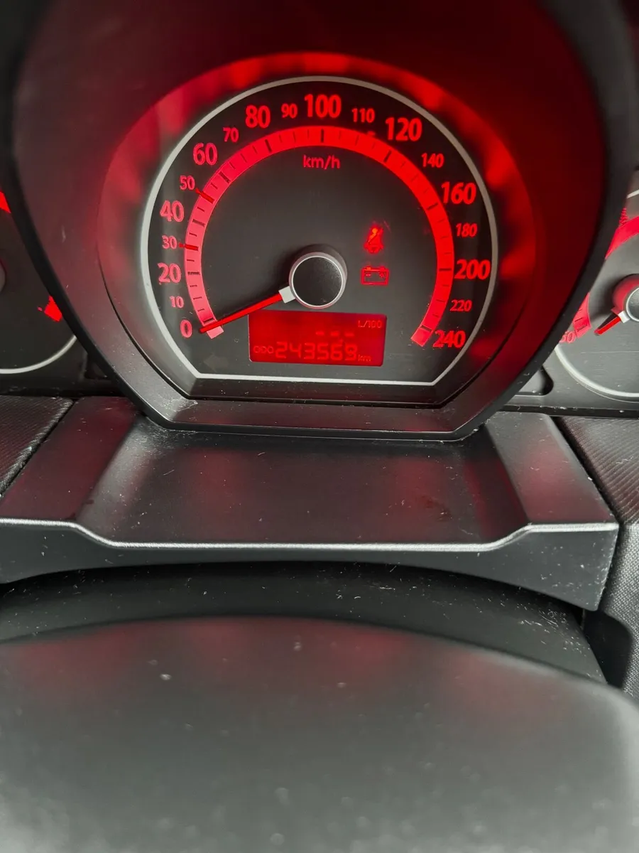 Kia Ceed 2011 - Image 3