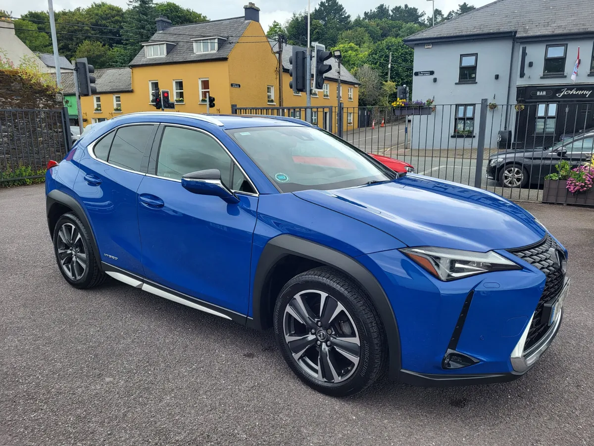 Lexus UX 250h Plus 4X2 Auto, Full Lexus History - Image 1