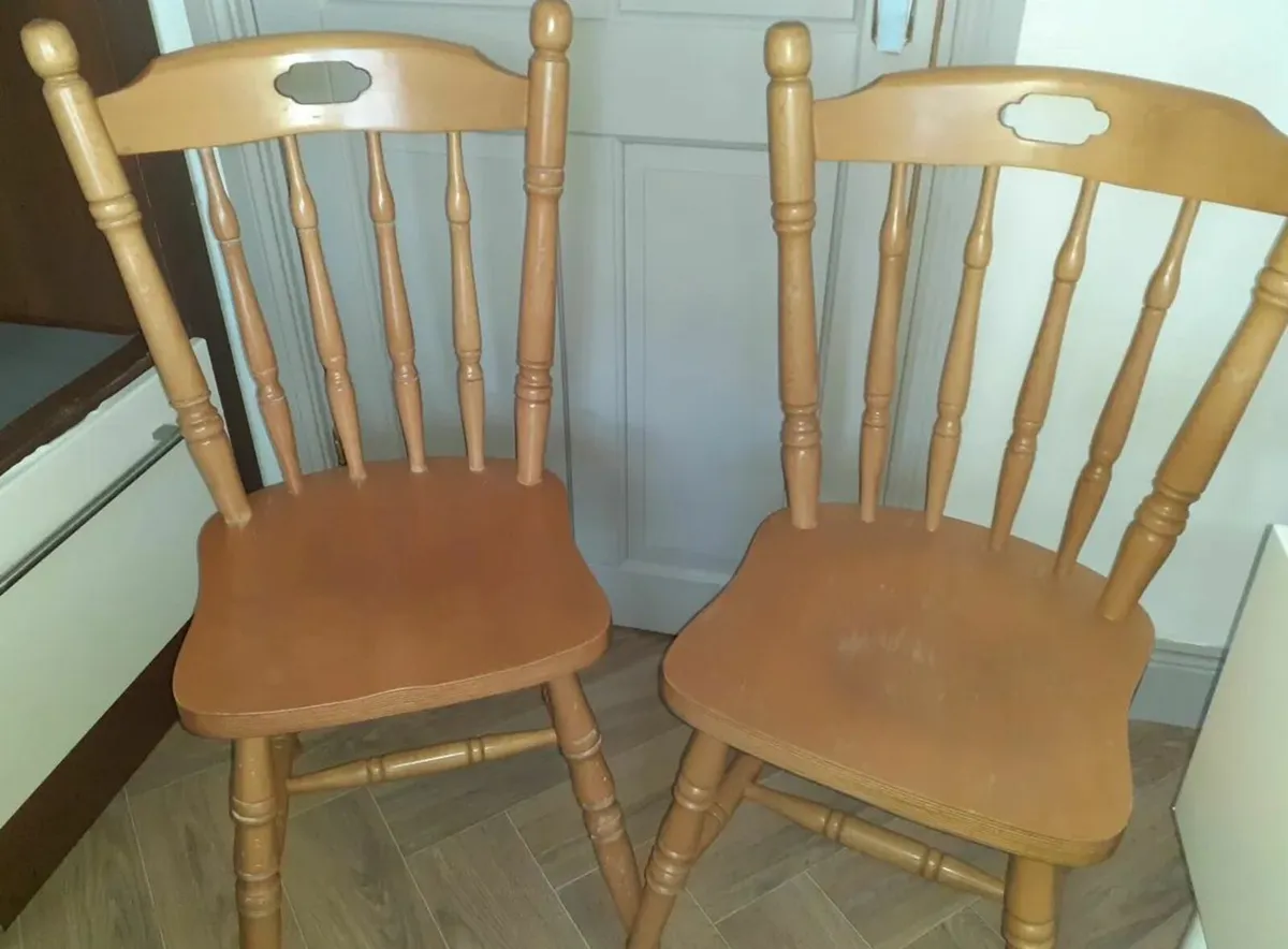 2 solid sturdy chairs selling together - Image 1