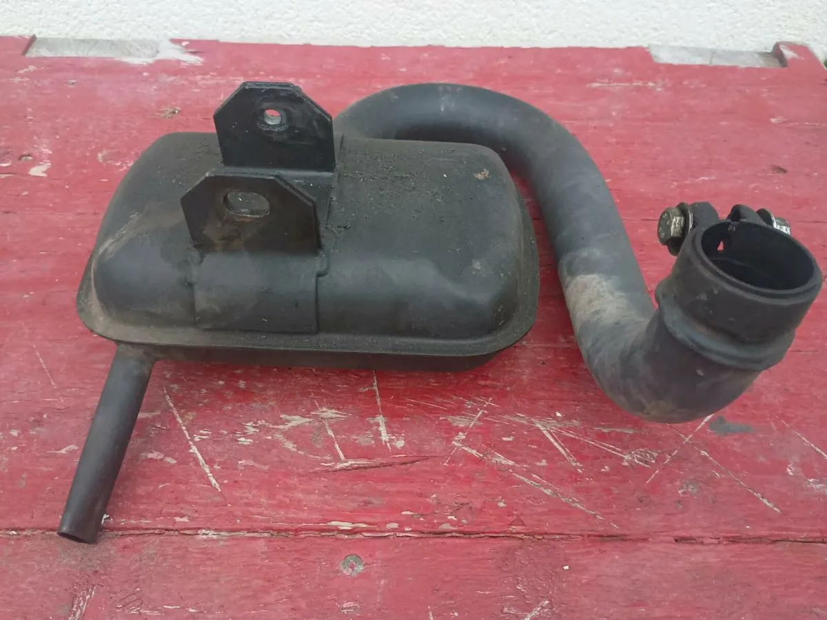 Piaggio LML standard exhaust vespa - Image 1