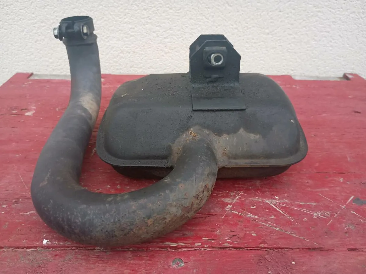Piaggio LML standard exhaust vespa - Image 2