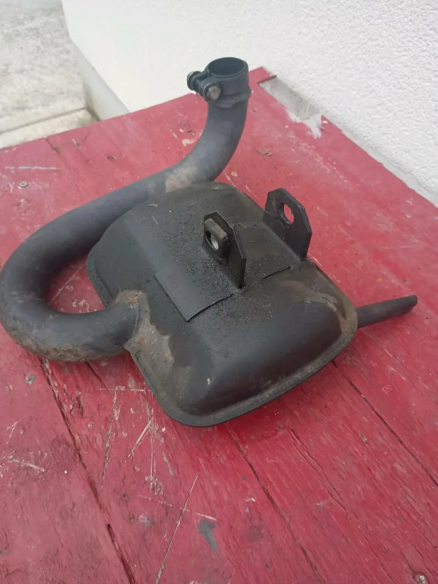 Piaggio LML standard exhaust vespa - Image 4