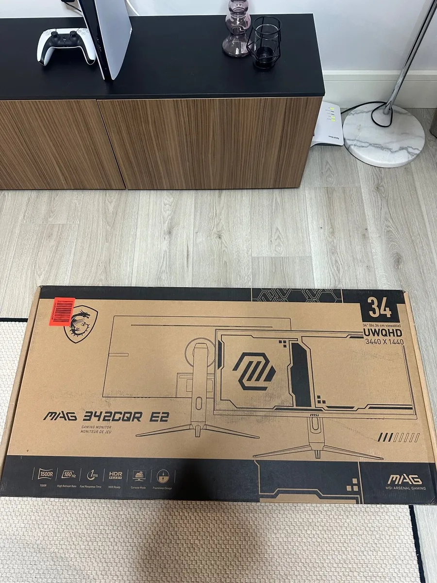 Monitor: MSI 34 inch curved- box fresh *NEW* - Image 2