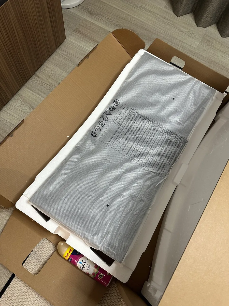 Monitor: MSI 34 inch curved- box fresh *NEW* - Image 3